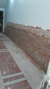 XỬ LÝ CHỐNG ẨM CHÂN TƯỜNG TẦNG 1